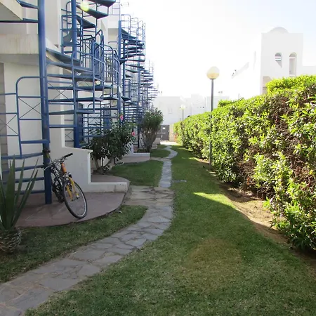 Garzas Pool And Apartment *